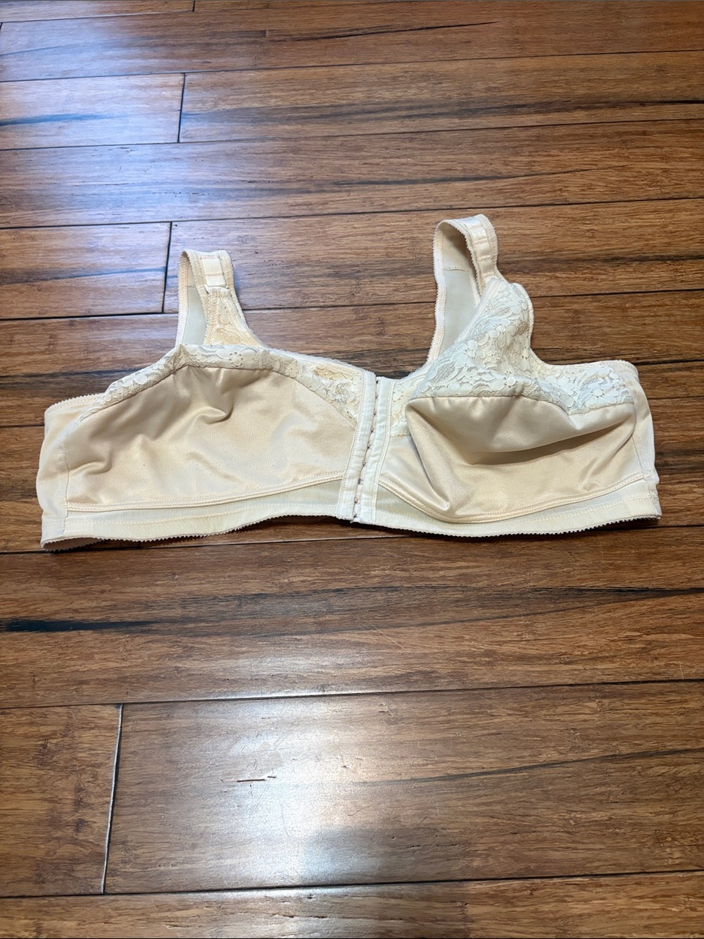 Jodee Mastectomy Bra 46D Style 3315 Beige Floral